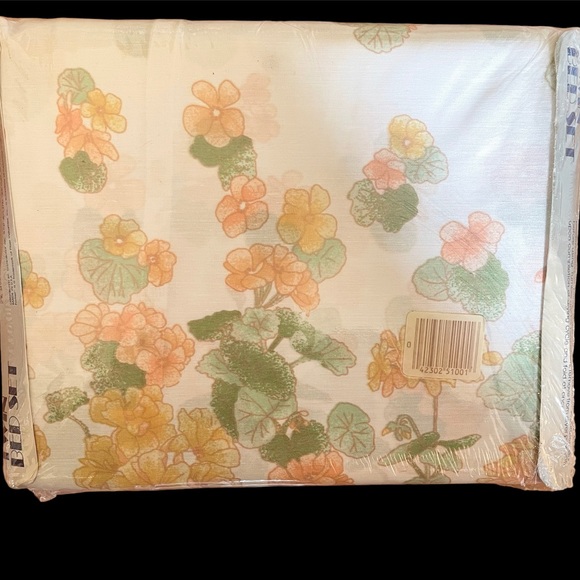 Vintage NOS 3 Piece Twin Bed Sheet Set w/ Begonias - Made In USA - Picture 4 of 4